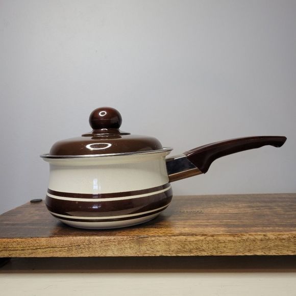 Vintage SankoWare Enamel Sauce Pan Pot with Lid - Picture 6 of 6